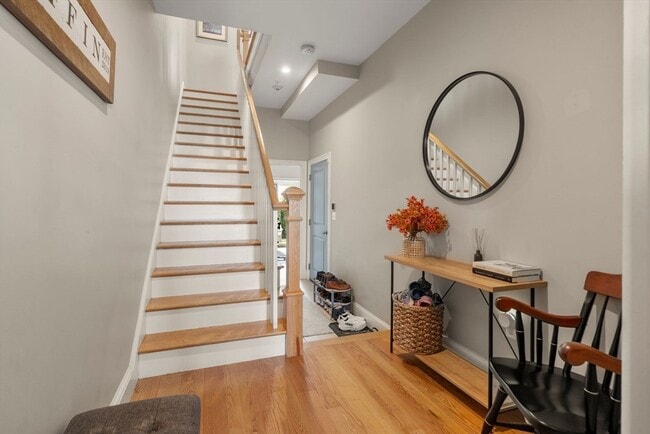 Building Photo - 30 Park St