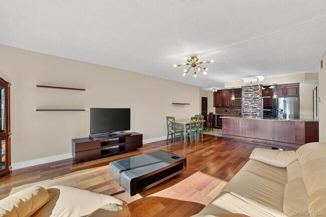 Building Photo - 25 Rockledge Ave