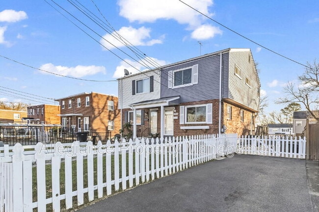 Building Photo - 3918 Usher Ave