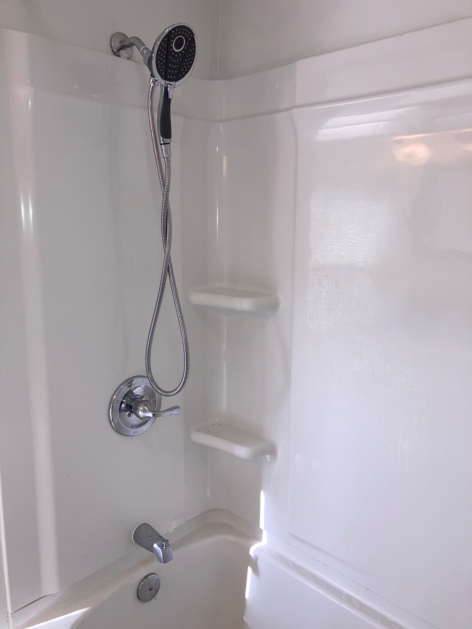 Building Photo - 144 Oak St