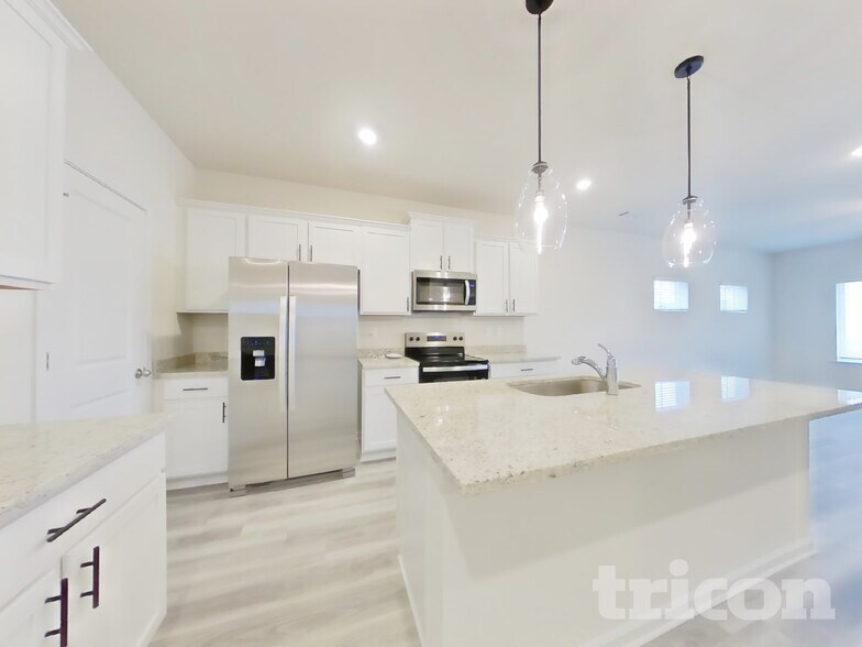 Building Photo - 260 Limestone Cir