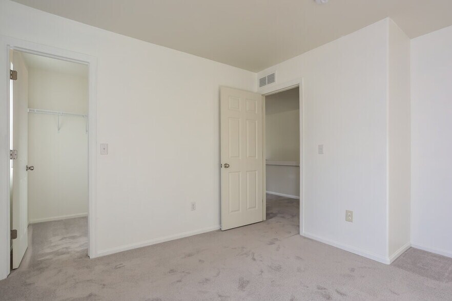 Building Photo - 3650 Sky Church Dr