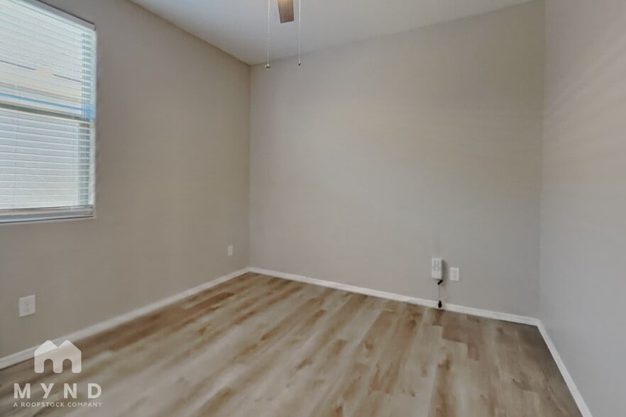 Building Photo - 7340 W Preston Ln
