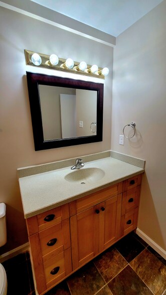 Building Photo - 2302 Boulder Run Ct