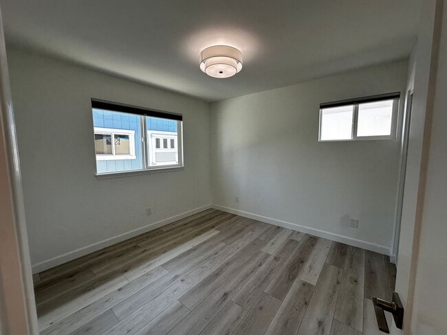 Building Photo - Live the Coastal Lifestyle in Cardiff