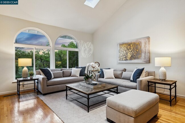 Building Photo - 3555 Old Mountain View Dr