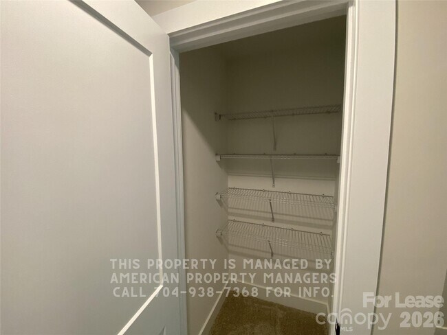 Building Photo - 724 Elizabeth Ave