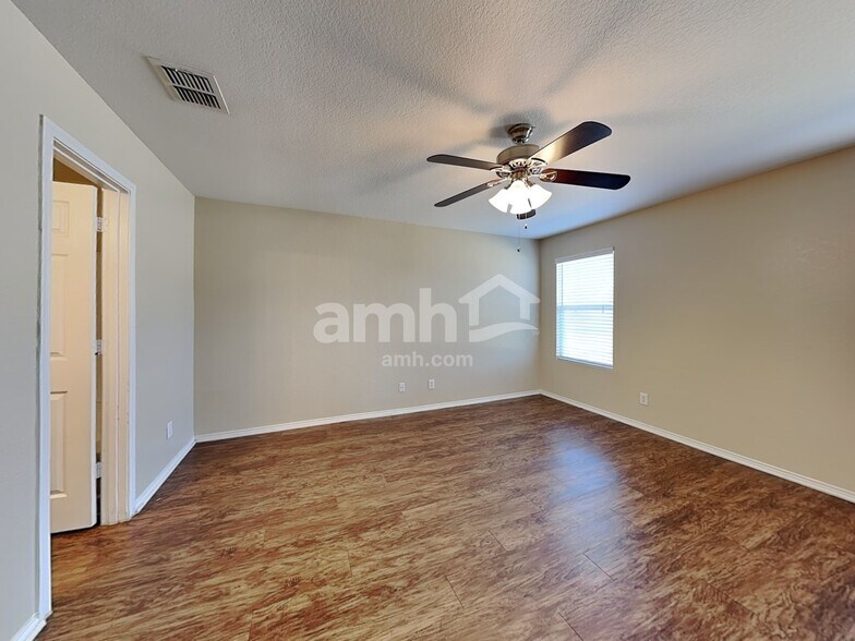 Building Photo - 12803 Salerno Way