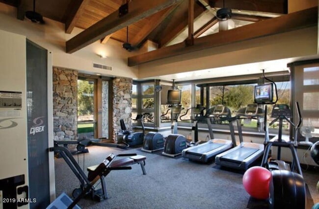 Building Photo - 9427 E Trailside View