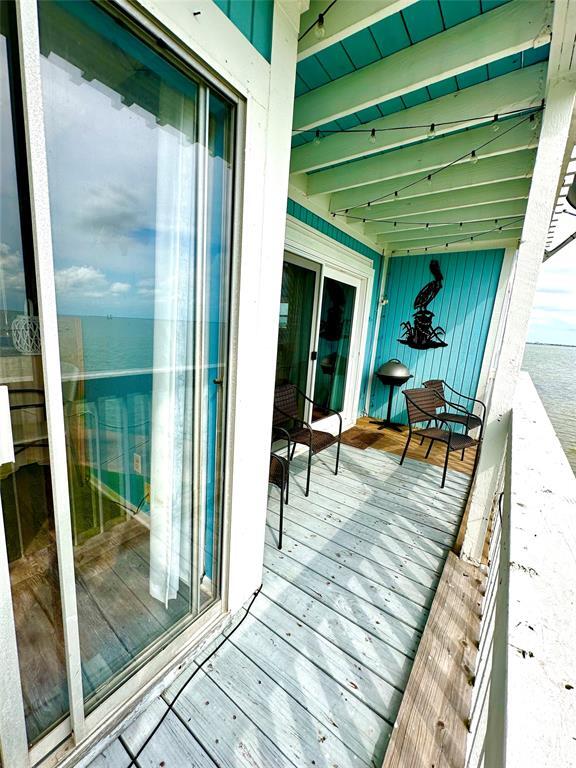 Building Photo - 500 Tiki Dr