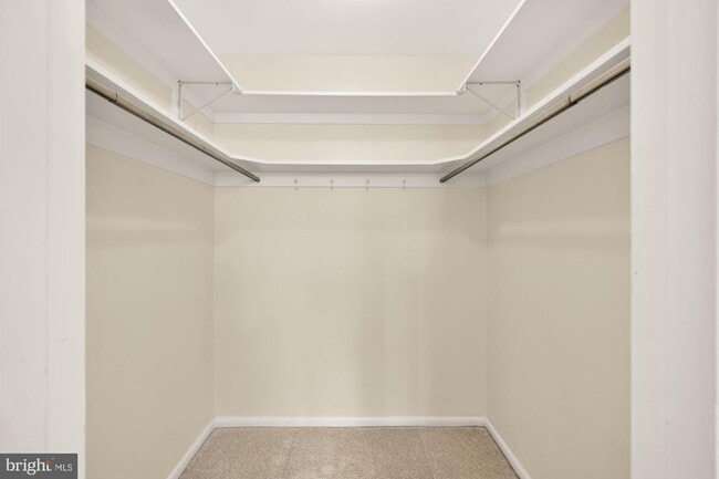 Building Photo - 4390 Lorcom Ln