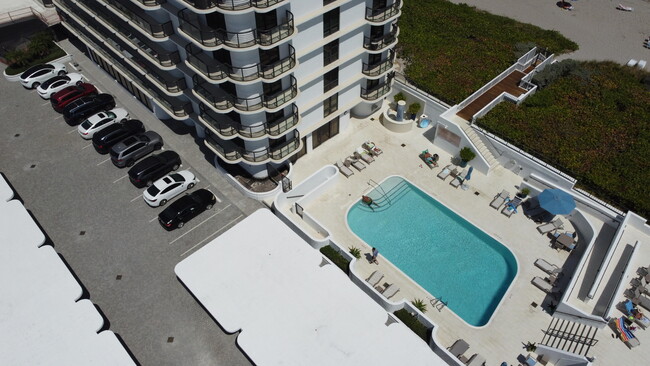 Building Photo - 250 S Ocean Blvd