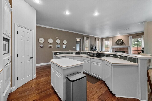 Building Photo - Gorgeous Cul-d-Sac home in Coveted Mansfie...