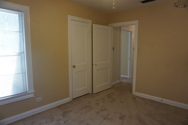 Building Photo - 1630 Speedway Ave