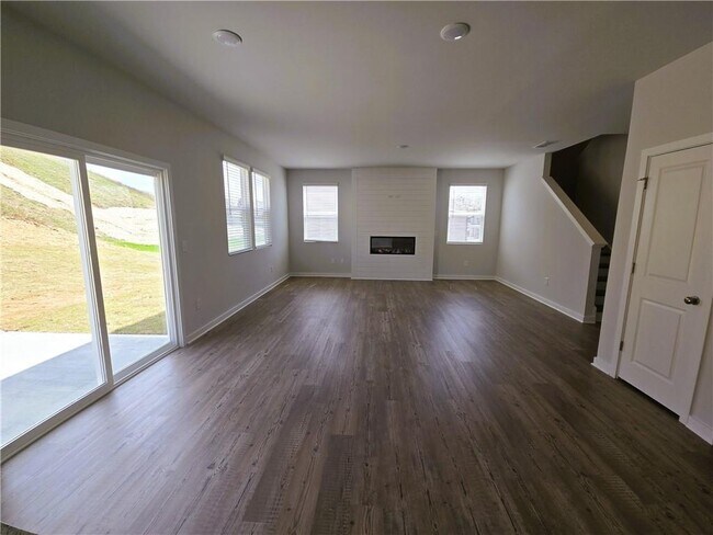 Building Photo - 5539 Rosehall Pl