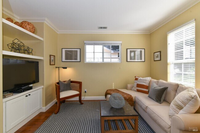 Building Photo - 1571 Voorhees Cir