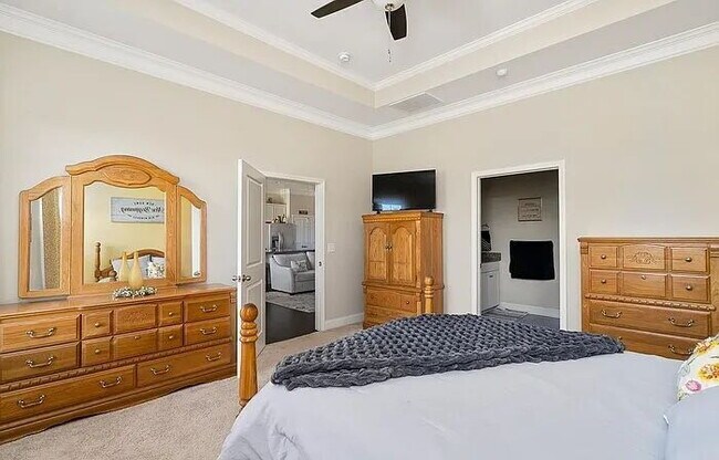 Building Photo - Spacious 4-Bedroom Retreat with 3 Full Baths in Anderson's Prime Location!