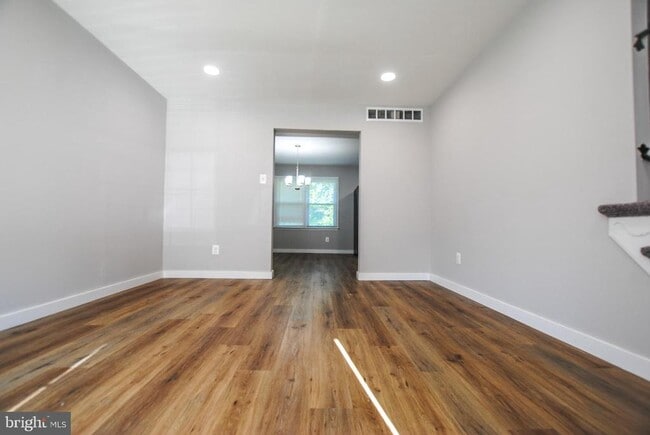 Building Photo - 8512 Hydra Ln