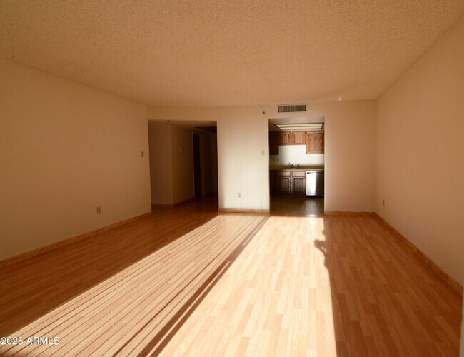 Primary Photo - 7870 E Camelback Rd