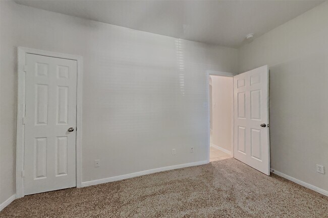 Building Photo - 17906 Magenta Springs Dr