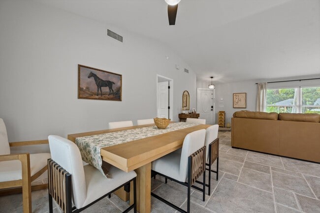 Building Photo - 14244 Horseshoe Trce