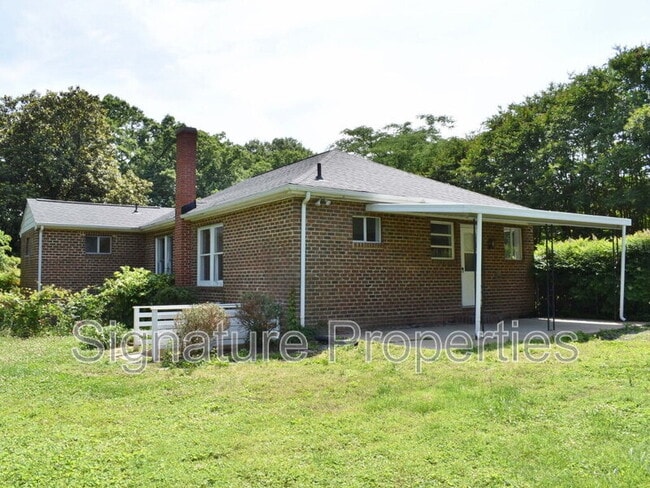 Building Photo - 8304 Michaels Rd