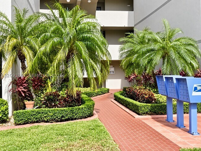 Building Photo - 13255 SW 88th Ln