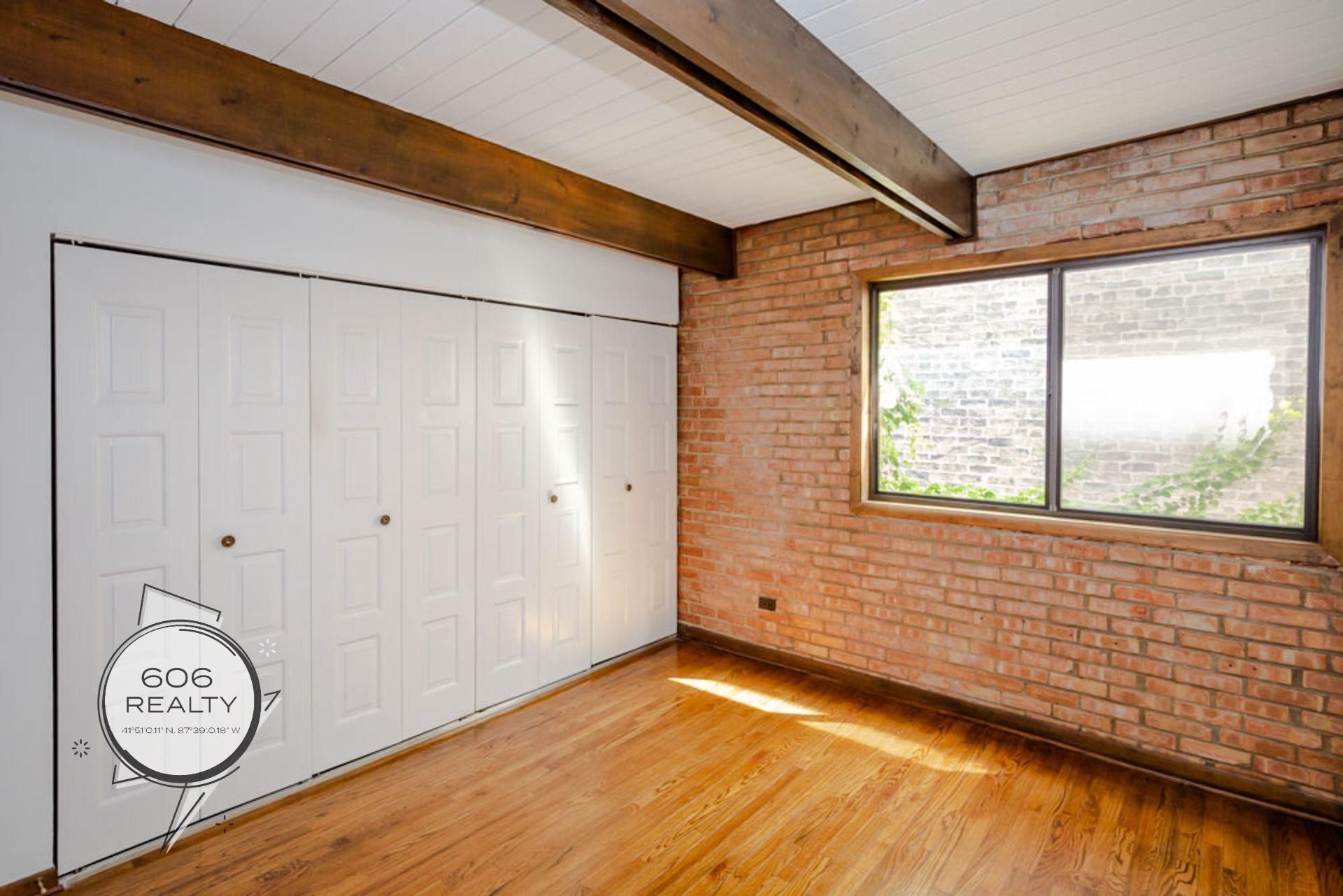 Building Photo - 1201 W Belden Ave