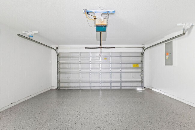 Building Photo - 4 Bedroom SFH in Palm Coast