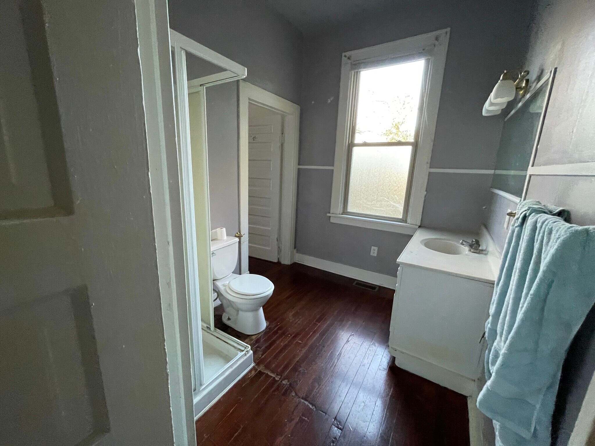 Building Photo - 1006 State St