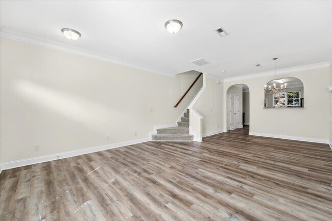 Building Photo - 3770 Shadow Ridge Dr