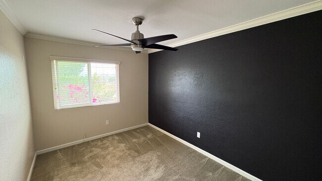 Building Photo - Spacious 4-Bedroom Home Near Centennial High School in Corona