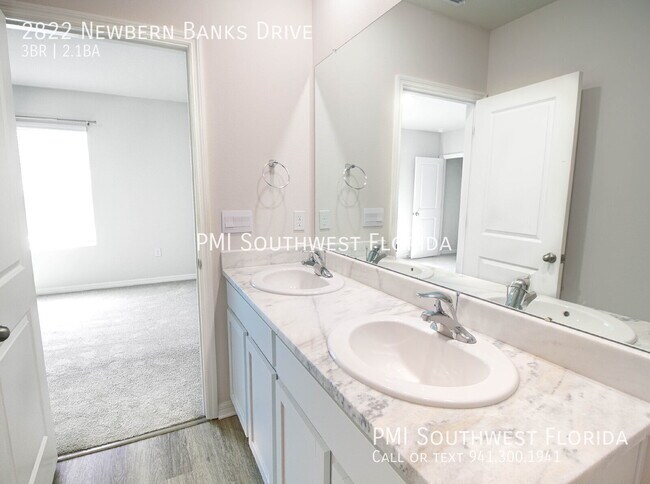 Building Photo - 2822 Newbern Banks Dr