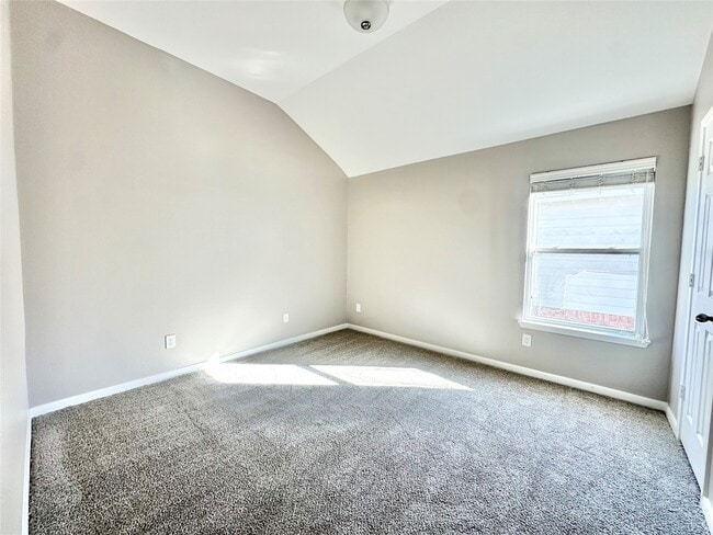 Building Photo - 6415 Virginia Fields Dr