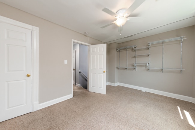 Building Photo - 1139 3rd St NE