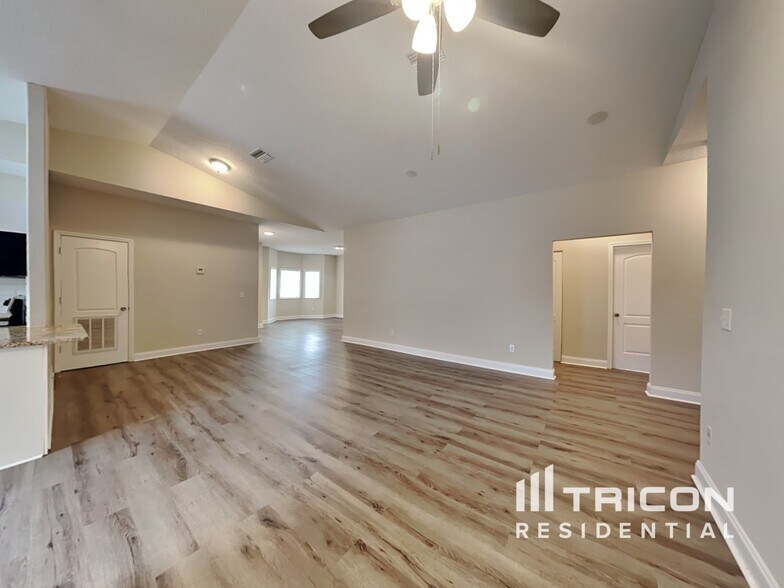 Building Photo - 39 Wood Acre Ln