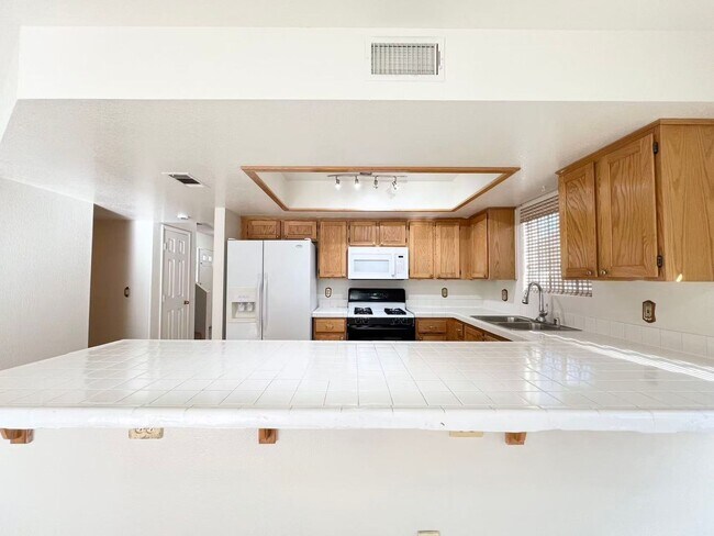 Building Photo - 1241 Pacific Terrace Dr