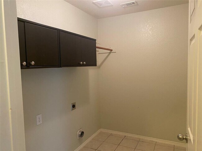 Building Photo - 209 Tripp Trail
