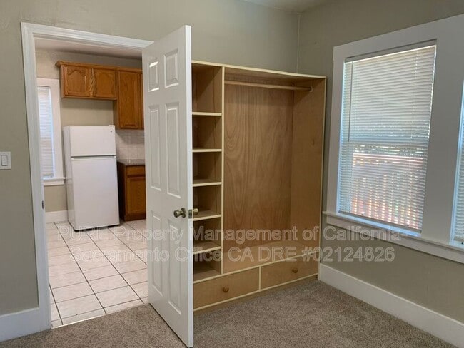 Building Photo - 1410 1/2 19th St