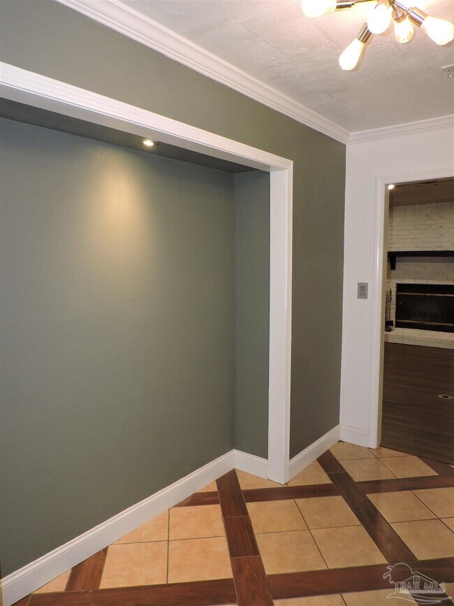 Building Photo - 3223 Windmill Cir