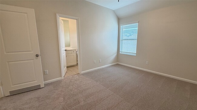 Building Photo - 5089 Andorra Bend Ln