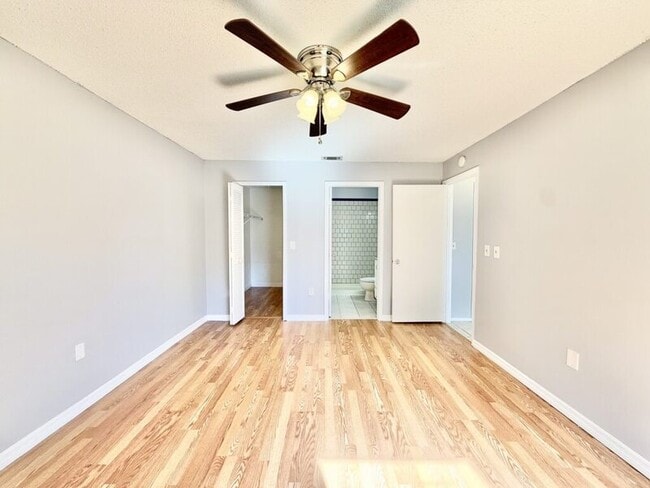 Building Photo - 3455 Countryside Blvd