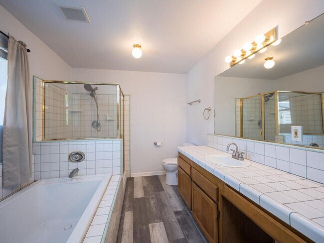 Building Photo - Cute, classic 3/2 home- westside Paso Robles