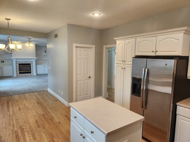 Building Photo - 13500 Sheridan Ave