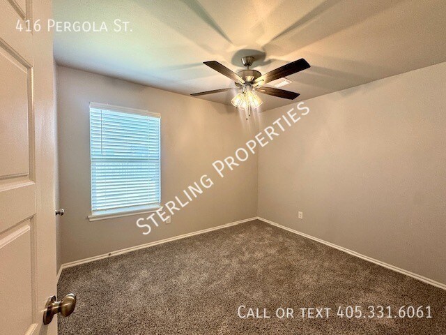 Building Photo - 416 Pergola St