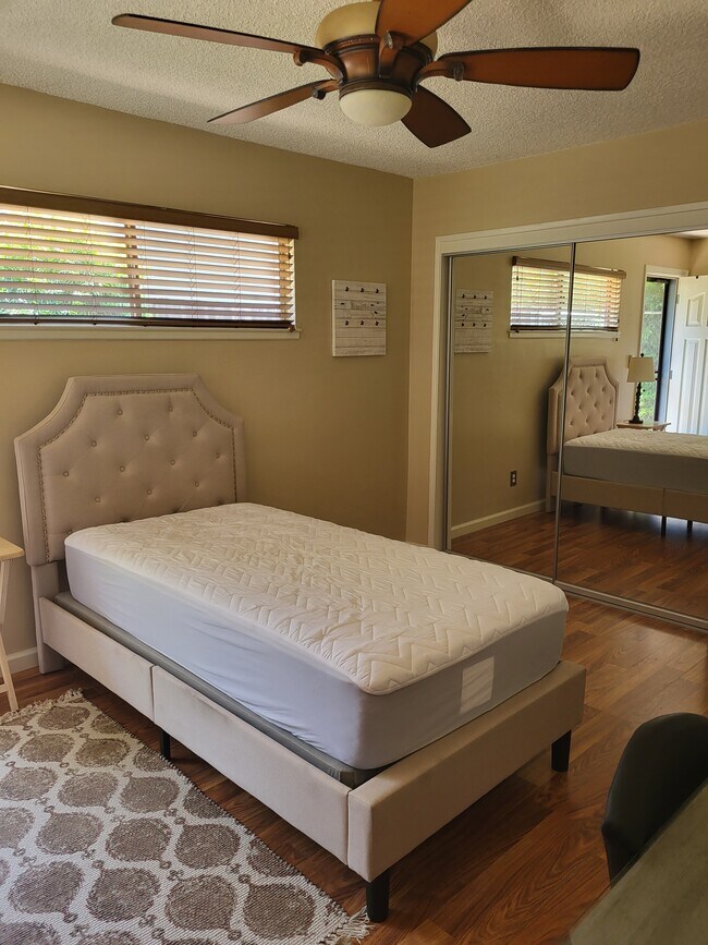 Building Photo - 5182 Jay St