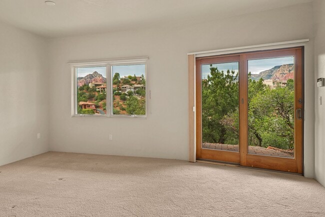 Building Photo - Unfurnished, 1-year long-term rental