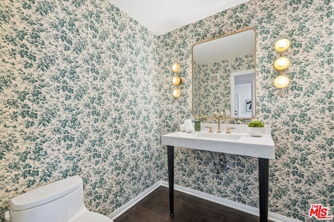 Building Photo - 2241 Canyonback Rd