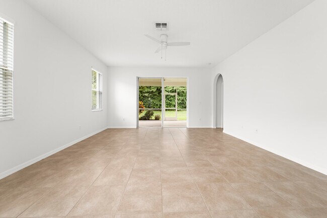 Building Photo - 9588 SW Flowermound Cir