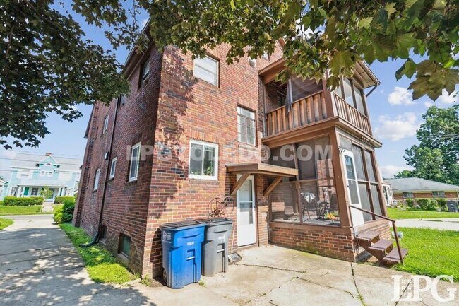 Building Photo - 1411 Potomac Dr